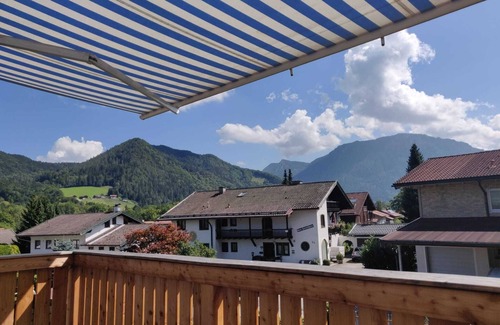 Bibelod Apartment | Vacation apartment "Rauschbergblick" with balcony, two bedrooms, dogs welcome