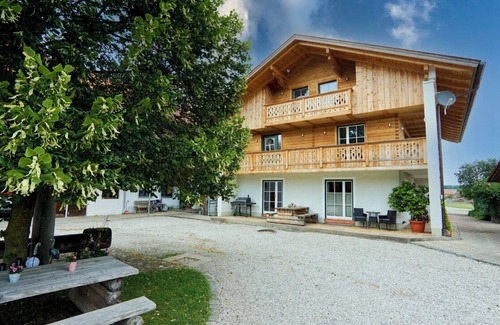 Chieming Apartment | Vacation apartment Schwalbennest