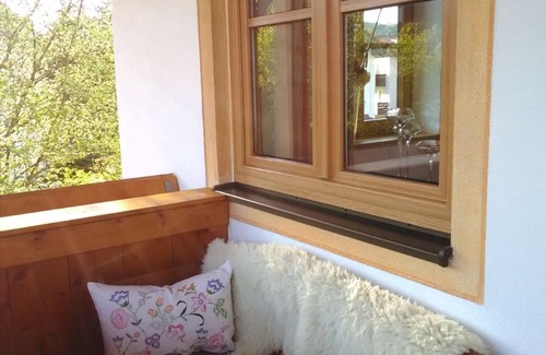 Bergen Apartment | Vacation apartment semi-detached house with 2 bedrooms, garden, balcony and mountain view