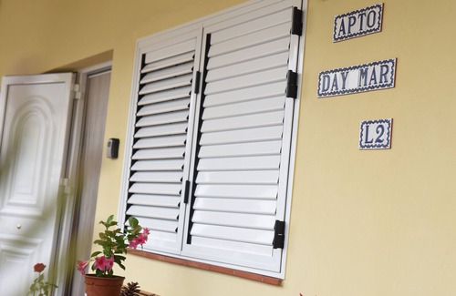 Los Silos Apartment | Vacation Apartment 'Siboramar Daymar L2' with Shared Terrace and Wi-Fi