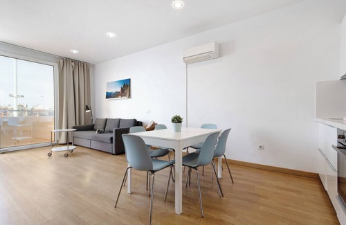 Melenara Apartment | Vacation Apartment 'Suite Playa Y Mar - Sea View' with Balcony, Wi-Fi and Air Conditioning