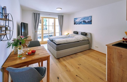 Tittmoning House | Vacation apartment Tittmoning Stadtplatz 27