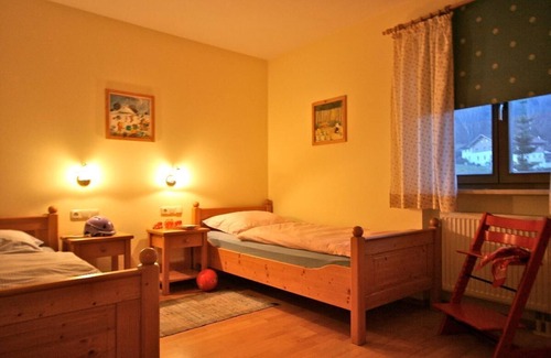 Altnußberg Apartment | Vacation apartment with 2 bedrooms and balcony (65 sqm)