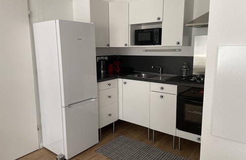 Saint-Jouan-des-Guerets Apartment | Vacation apartment with parking