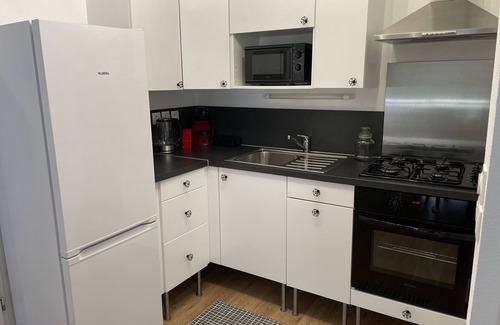 Saint-Jouan-des-Guerets Apartment | Vacation apartment with parking