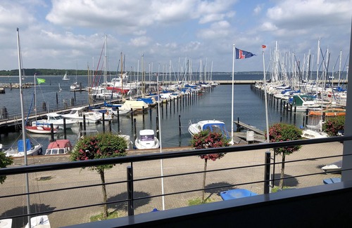 Laboe Apartment | Vacation apartment with a view of the marina and Kiel Fjord