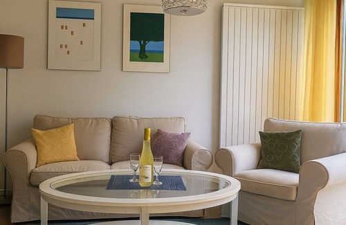 Ueberlingen Apartment | Vacation apartment "Zum blauen Seehasel" - your oasis of peace on Lake Constance