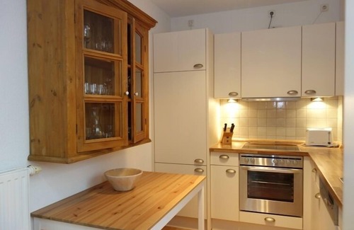 Alkersum Apartment | Vacation at Hüs Dikstian in Alkersum