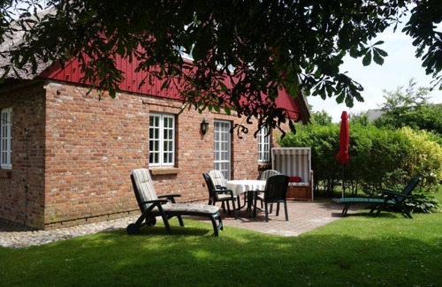 Alkersum Apartment | Vacation at Hüs Dikstian in Alkersum
