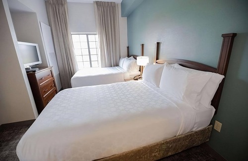 Highlands - Perkins Hotel | Vacation At its Finest! 3 Comfortable Units, Near Enchanted Forest, Pet-Friendly