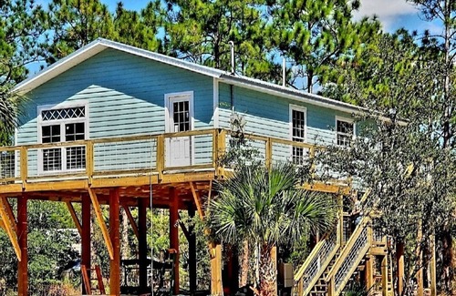Chiefland House | VACATION at our PLAYHOUSE nFish and kayak in the front yard. Brand new home!