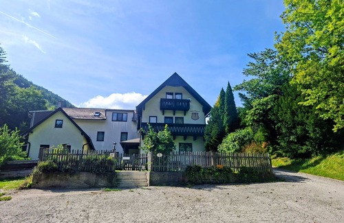 Puchberg Am Schneeberg Apartment | Vacation apartment with 3 bedrooms (120sqm)