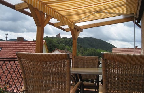 Erlenbach bei Dahn Apartment | Vacation cottage Schehl