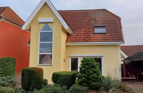 Sedlitz Apartment | Vacation cottage Swan Lake