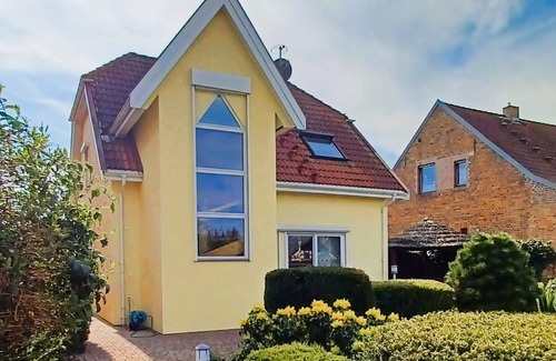 Sedlitz Apartment | Vacation cottage Swan Lake