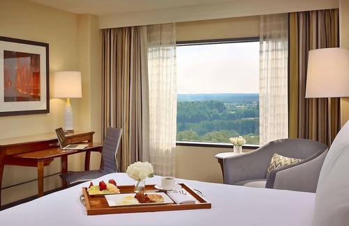 Gwinnett Place Resort | Vacation Day Is Always A Great Idea! 2 Wonderful units to relax and enjoy