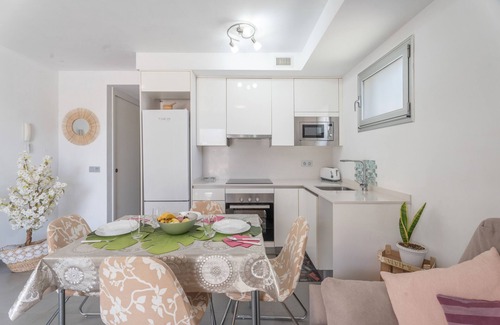 Granadilla de Abona Apartment | Vacation 'Divino En Playa' with Sea View, Shared Pool and Wi-Fi