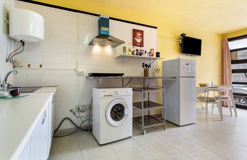 Garachico Apartment | Vacation Apartment 'Vista Al Mar' with Sea View and Wi-Fi