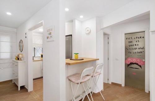 Santa Cruz de Tenerife Apartment | Vacation Apartment 'El Rinconcito De Villalba Hervás' with Balcony, Wi-Fi and Air Conditioning