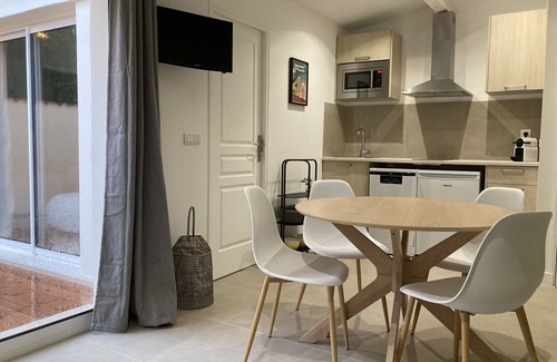 St.-Remy-de-Provence Cottage | Vacation cottage with swimming pool in Saint-Rémy-de-Provence