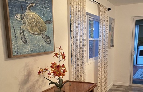 Sunset House | vacation getaway in Ft Lauderdale 10 min from beach or hard rock