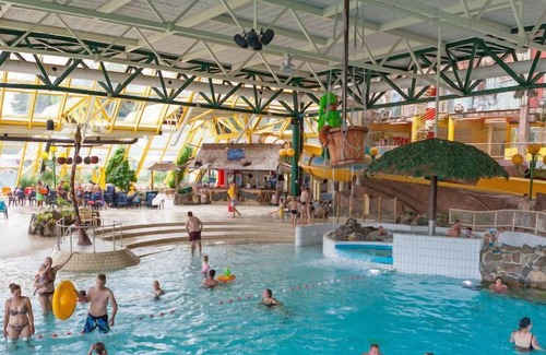 Houthalen House | Vacation home Hengelhoef in Houthalen-Helchteren - 6 persons, 3 bedrooms