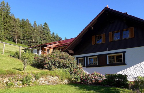 Baiersbronn Apartment | Vacation home Schenk Wohlfühl Fe-Wo. -TALBLICK- uniquely quiet south-facing location