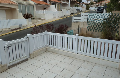 Meschers-sur-Gironde House | Vacation home for 2 adults and 2 children