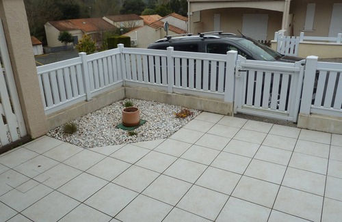 Meschers-sur-Gironde House | Vacation home for 2 adults and 2 children