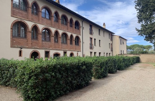 Campiglia Marittima Condo | Vacation house with pool and garden