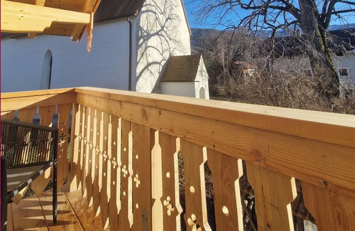 Aschau im Chiemgau Apartment | Vacation home Bauernhofchalet - living on two floors with south-facing terrace and garden