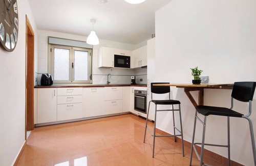 Puerto del Rosario House | Vacation Home 'Casa Rosi 2' with Sea View and Wi-Fi
