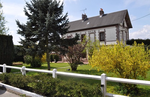 Hugleville-en-Caux House | vacation home