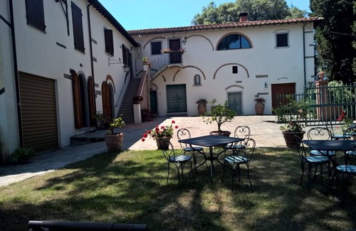 Figline e Incisa Valdarno House | Vacation Home in Madonna Del Cesto with 3 bedrooms sleeps 6