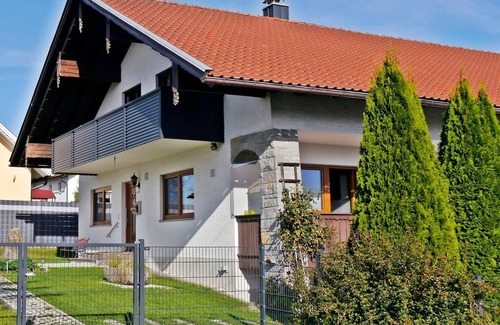Hohenau Apartment | Vacation home (130sqm) with terrace