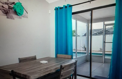 Poinciana House | Vacation Home 19 miles away from Disney with an inground pool
