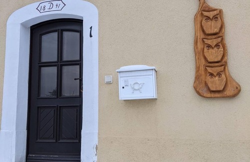Lauenstein House | Vacation home 3 owls - apartment/flat, bath, WC