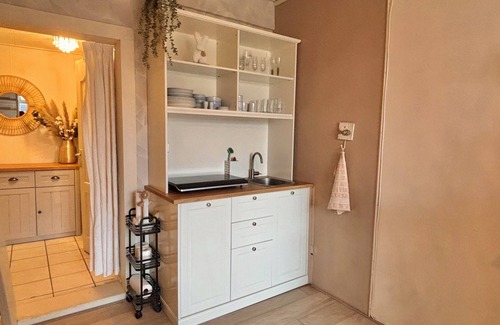 Westkapelle Apartment | Vacation home 300 meters from the sea - perfect for two (and four-legged friend!)