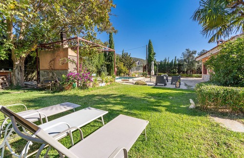 Niguelas House | Vacation Home "A Pie De Sierra Nigüelas" with Mountain View, Private Pool & Wi-Fi