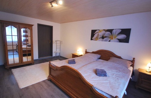 Nordgeorgsfehn House | Vacation home An der Fehnroute 35660 - Holiday home An der Fehnroute