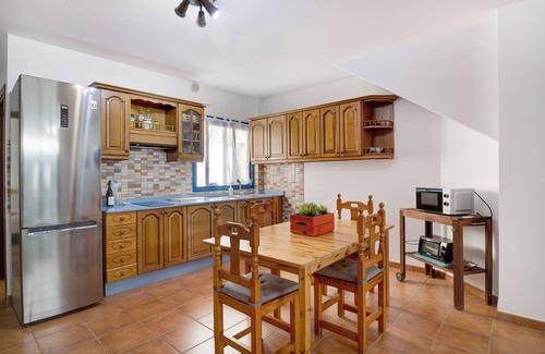 Caleta de Sebo House | Vacation Home 'Apartamento Callao, La Graciosa' with Sea View and Wi-Fi