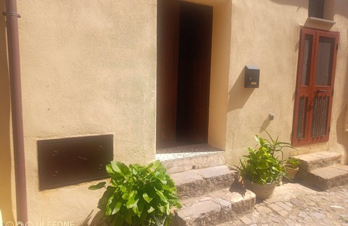 Nova Siri House | Vacation home APPLE