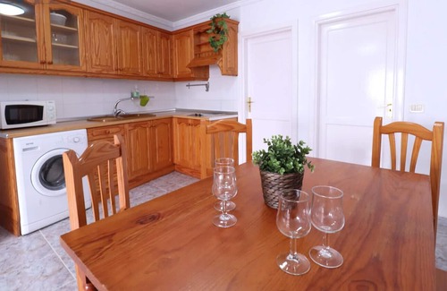 Caleta de Famara Apartment | Vacation Home 'Apto Olas 3 Alto' with Sea View & Wi-Fi