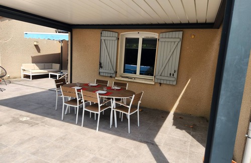 Vaudreuille House | VACATION HOME AT THE FOOT OF LAC DE SAINT FERREOL IDEAL FOR FAMILIES