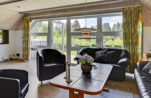 Havneby House | Vacation home "Atti" - 2.5km from the sea in Western Jutland in Rømø - 8 persons, 4 bedrooms
