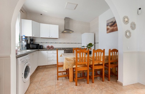 Pajara House | Vacation Home 'Buganvilla' with Sea View and Wi-Fi