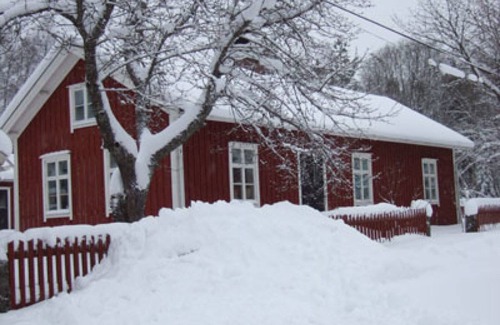 Tranemo Ski Chalet | Vacation home by the lake and 15 minutes from the Isaberg ski area