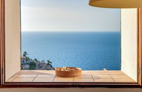 Banyalbufar House | Vacation Home "Casa Can Sans" with Sea Views