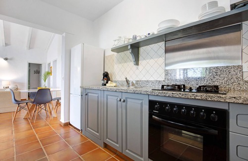 Lajares House | Vacation Home "Casa La Bubilla en Lajares" with Private Garden & Wi-Fi
