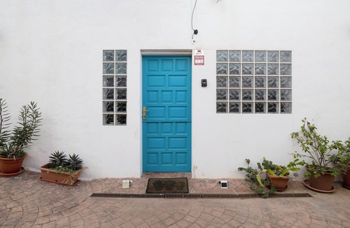 Tias House | Vacation Home "Casa Ocean" with Sea View, Shared Pool & Wi-Fi